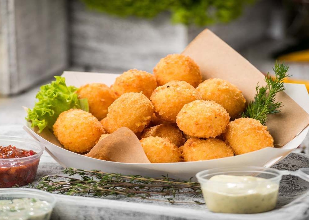 Hàm lượng calo trung bình trong 100g cá viên chiên chứa hơn 120 kcal Hàm lượng calo trung bình trong 100g cá viên chiên chứa hơn 120 kcal